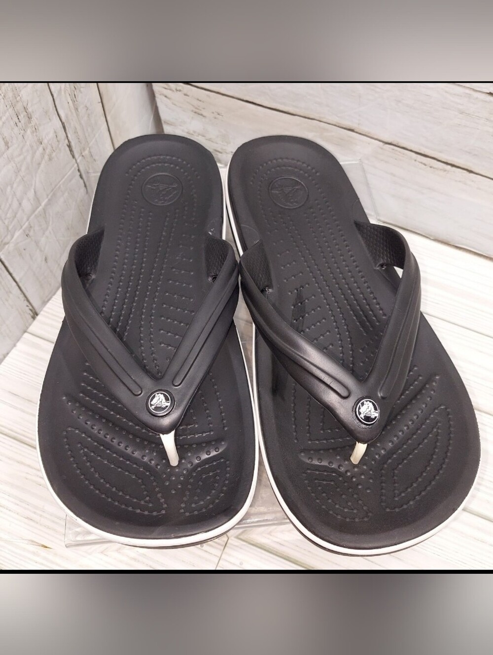 Crocs Miami Flips Wmn10 Men8 Black White Textured Rubber Open Toe Thongs Sandal